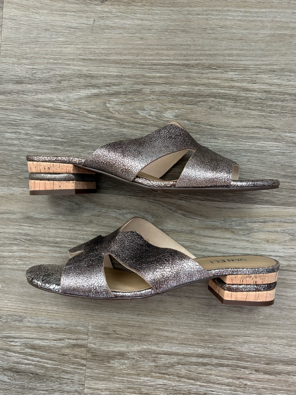 VANELi Bronze Metallic Low Cork Block Heel Slide Sandals Size 9.5 ( never worn)